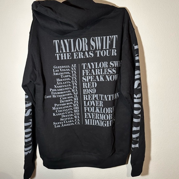 Taylor Swift Eras Tour Black Hoodie Small - Picture 2 of 12